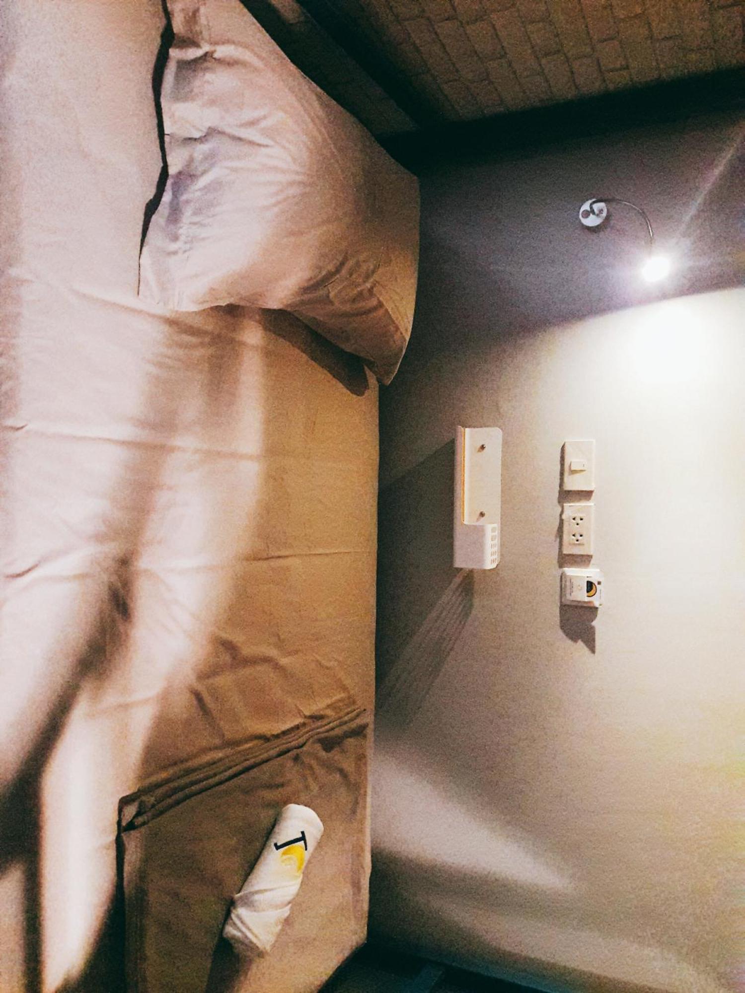 The Moon Hostel Huahin Zimmer foto