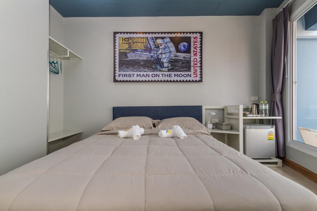 The Moon Hostel Huahin Exterior foto